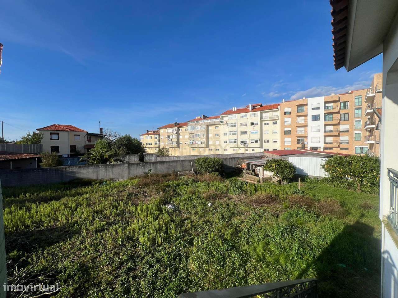 Moradia T4 com Vista Panorâmica – Conforto, Espaço e Localização Privi-33