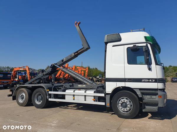 Mercedes-Benz Actros 2543 spr z Niemiec Hakowiec Meiller - 2