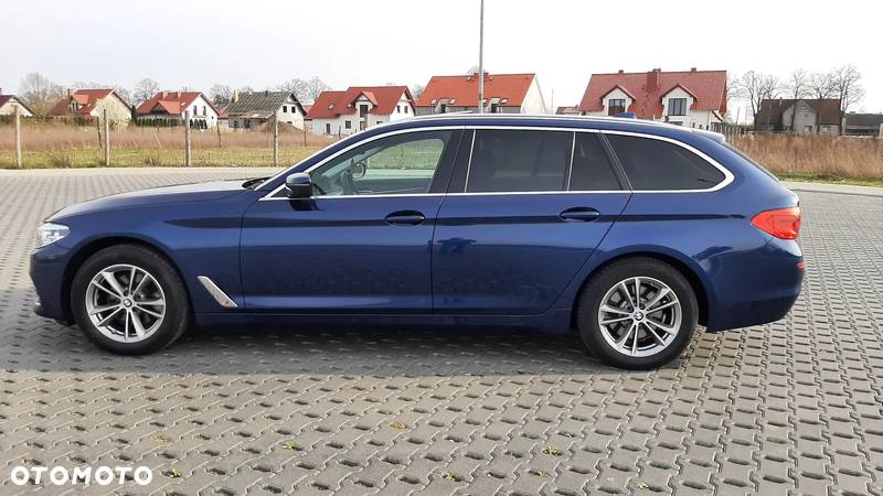 BMW Seria 5 520d xDrive Touring - 17