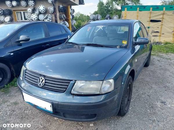 Volkswagen Passat B5 1.8 Benzyna Kombi Sedan na CZĘŚCI Wszystkie CZĘŚCI - 2