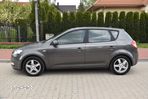 Kia Ceed Cee'd 1.6 Crdi Comfort + - 6