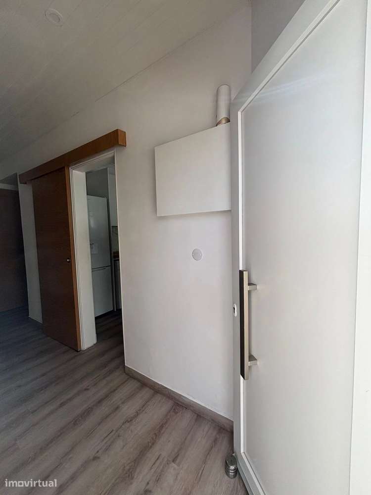 Moradia bi-familiar T1+1 em Pinhal de Frades - Grande imagem: 5/19