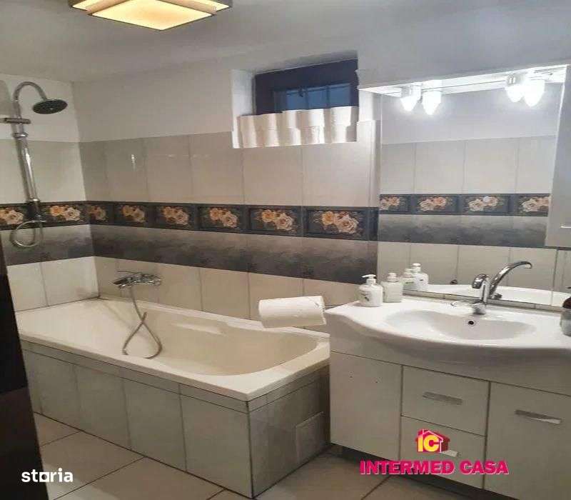 Spatiu comercial Comercial - Imagine principală: 5/5