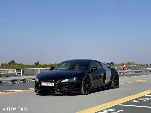 Audi R8 4.2 FSI Quattro R-Tronic - 1