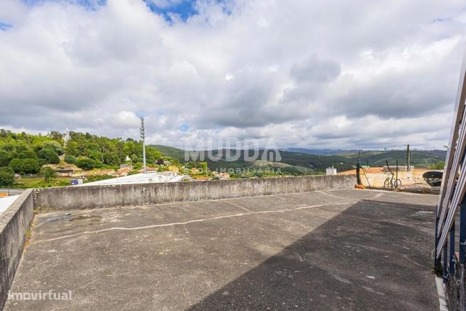 Moradia Espaçosa e Versátil em Oliveira de Azeméis-26