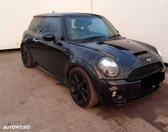 Dezmembrari/Dezmembrez Mini Cooper 1.4 Benzina Manual 2007 - 1