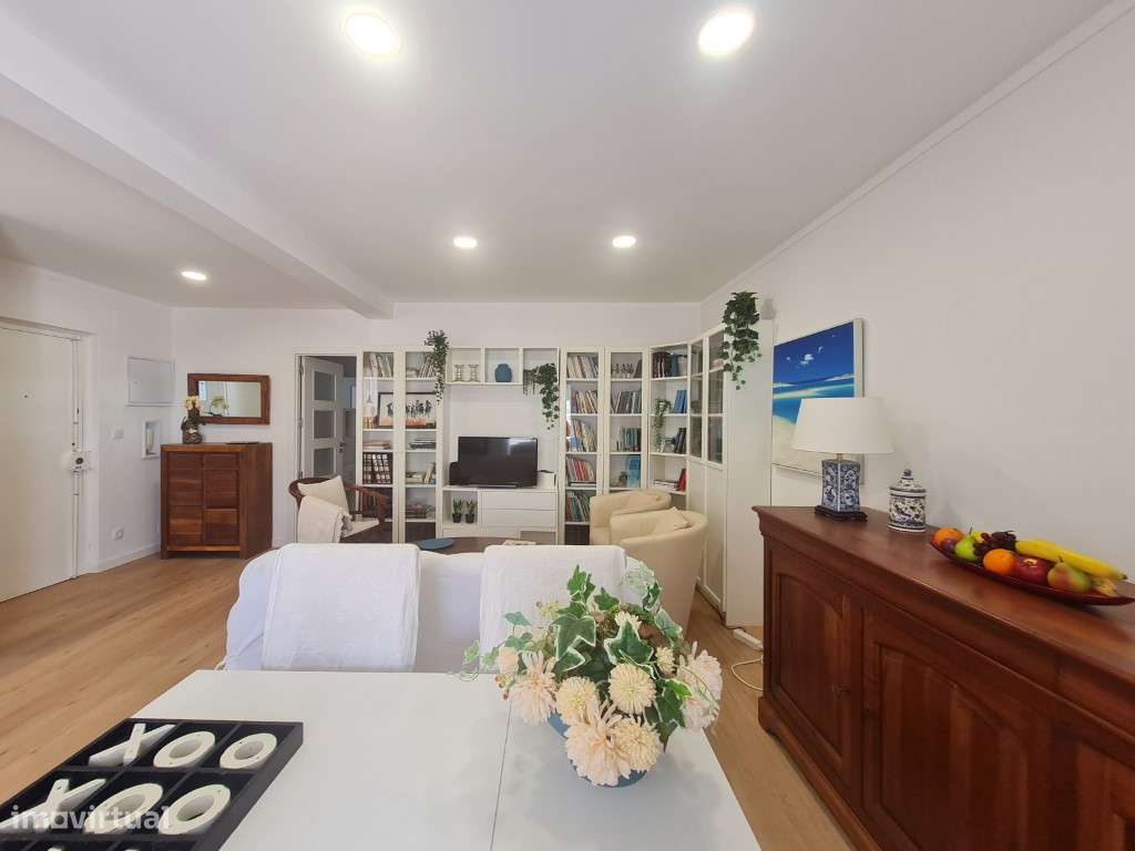 Vende-se T2+1 remodelado no centro-30