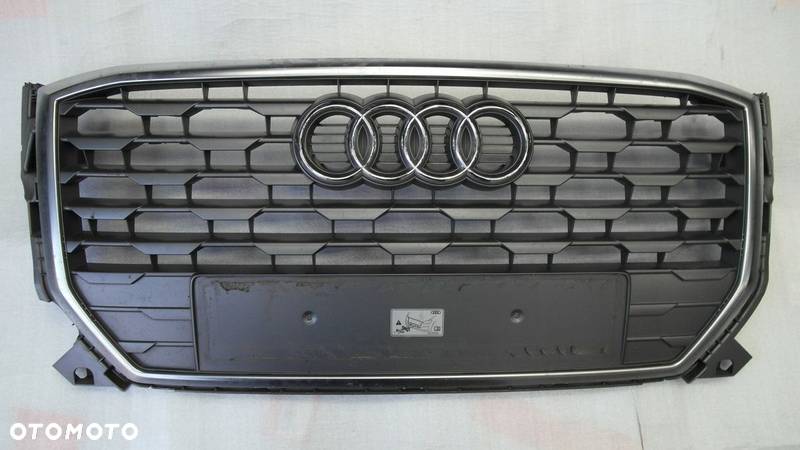 AUDI Q2 S LINE IDEALNY GRILL ATRAPA - 1