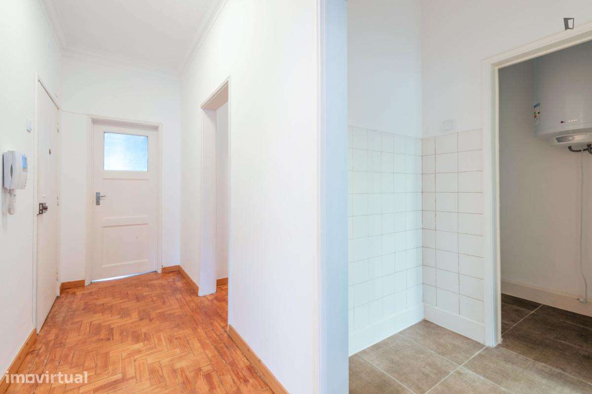 Quarto - localizado em Telheiras Lisbon - Grande imagem: 2/7