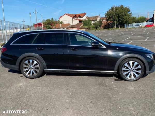 Mercedes-Benz E 220 d 4Matic 9G-TRONIC - 4