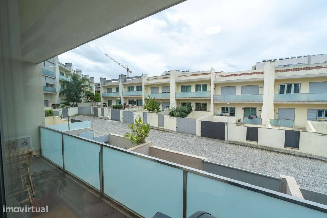 Moradia T3 com 3 Suítes e Garagem nos Passionistas - Feira-35
