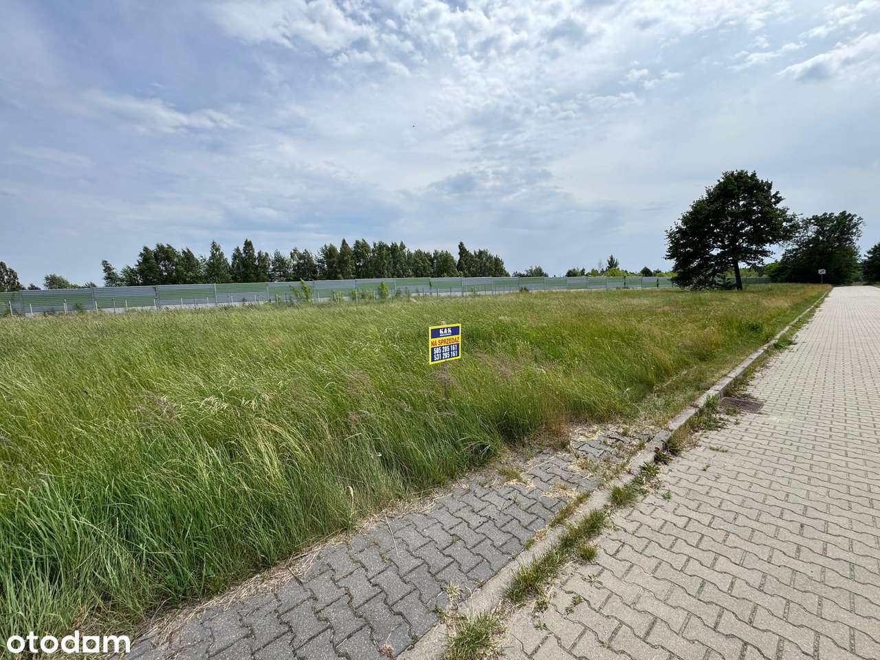 Atrakcyjna działka budowlana na obrzeżach miasta-3