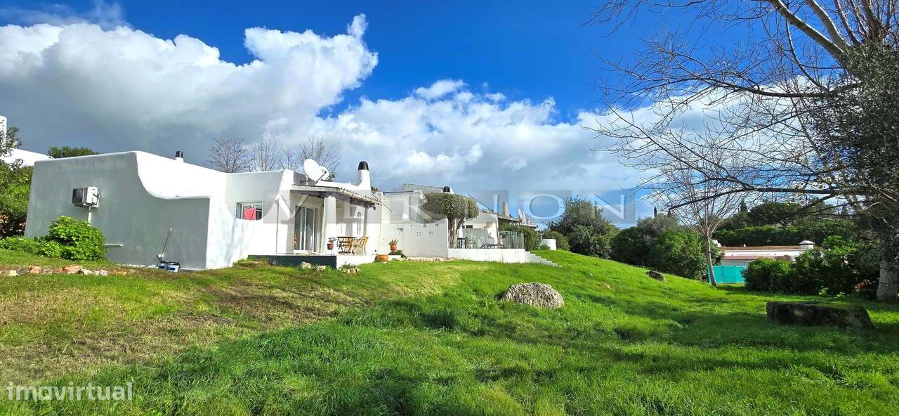 Moradia térrea geminada com 2 quartos - Quinta do Paraiso Carvoeiro, A-30