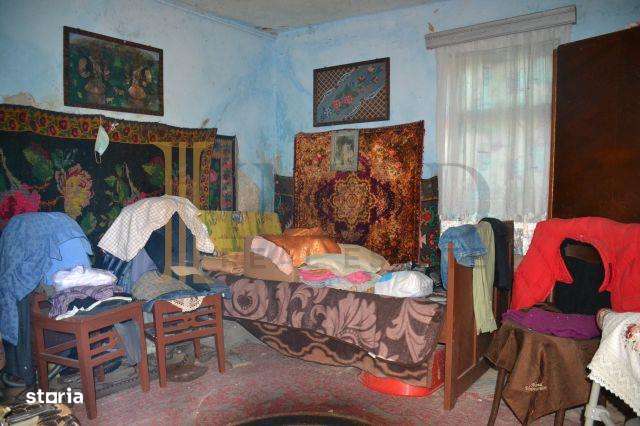 Vanzare Casa Batraneasca + Teren 3000mp - Glodeni Dambovita. - Imagine principală: 5/8