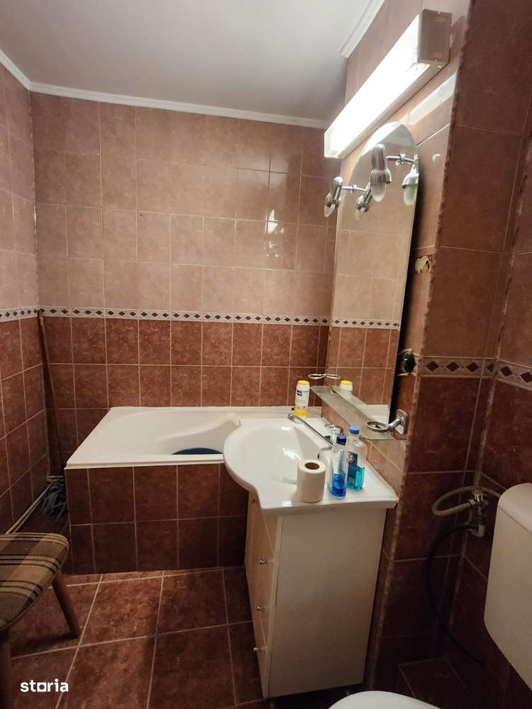 Decomandat 3 Camere  str Neagoe Voda et 2-14