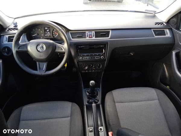 Skoda RAPID 1.2 TSI Active - 15