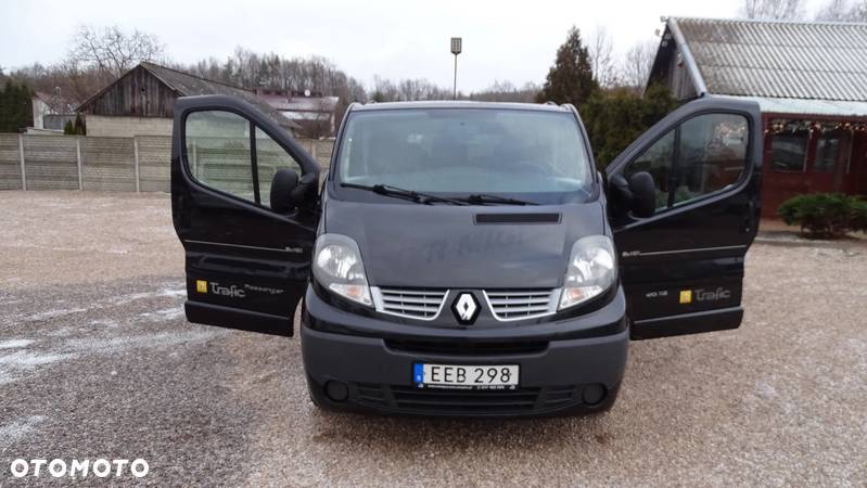 Renault Trafic 2.0 dCi 115 FAP Grand Passenger Black Edition - 30