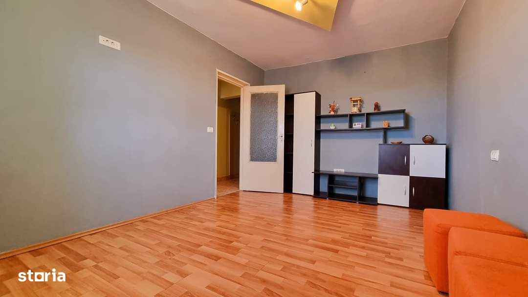 Vand apartament 3 camere decomandat, Vlaicu-Lebada