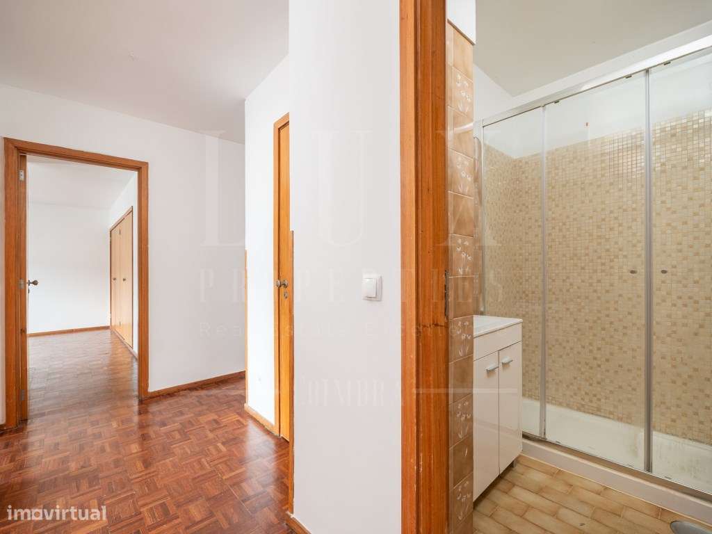 Apartamento T4 com Garagem | Rua Sanches da Gama, Coimbra-19