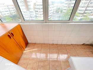 Apartament de 3 camere decomandat zona Pacurari - Staer la bulevard