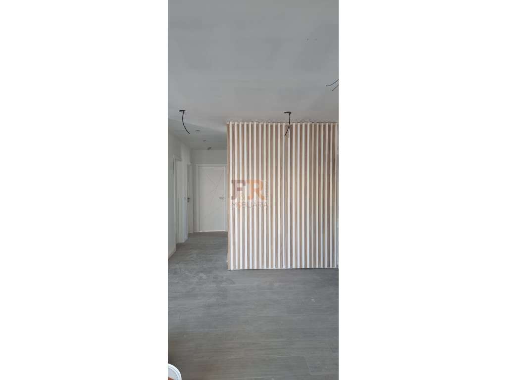 Moradia T4 com Garagem. Fernão Ferro - Grande imagem: 5/27