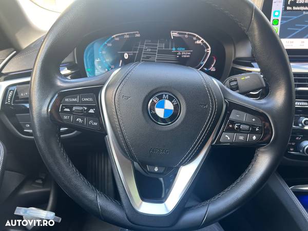 BMW Seria 5 520d MHEV - 5