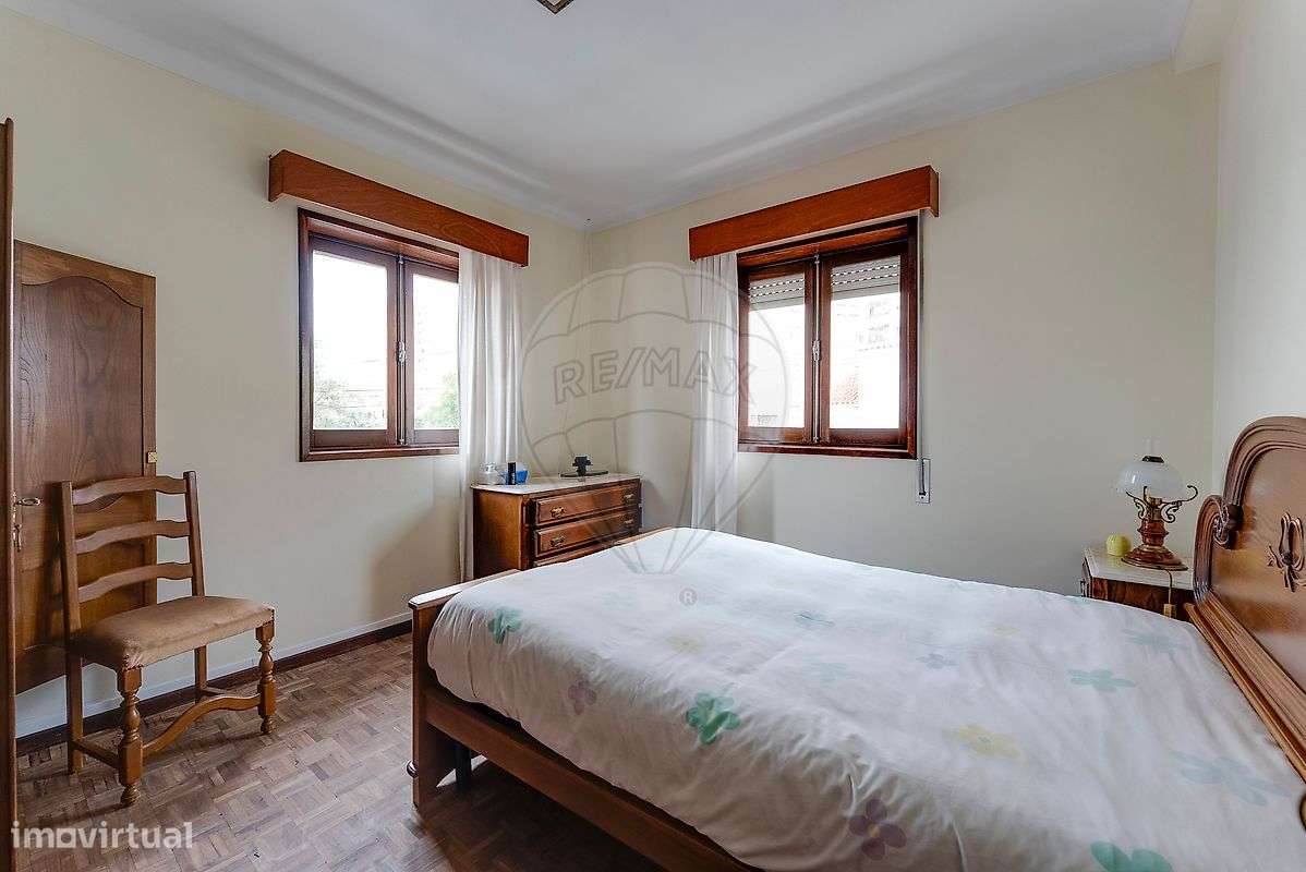 Moradia T8 para venda-8