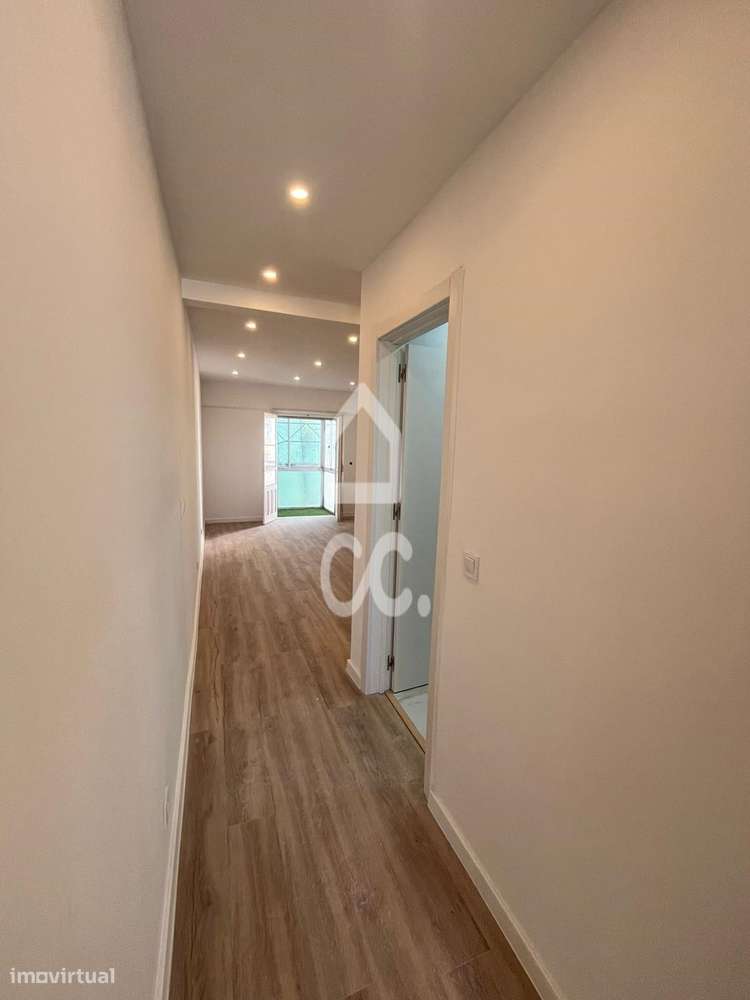 T2  VENDA em Santa Iria de Azóia-11