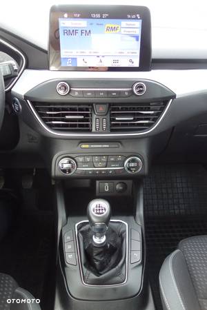 Ford Focus 1.0 EcoBoost Trend Edition Business - 23
