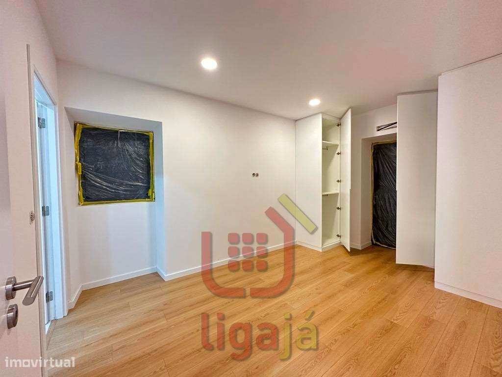 Moradia T4 de Excelência em Ourém-16