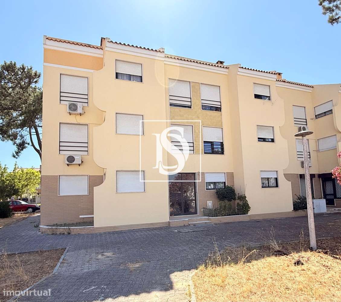 Apartamento T3 Venda em Santo António da Charneca,Barreiro-26