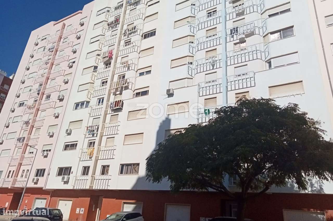 Apartamento T3 com Lareira, Parqueamento e Arrecadação – Santa Mar...-14