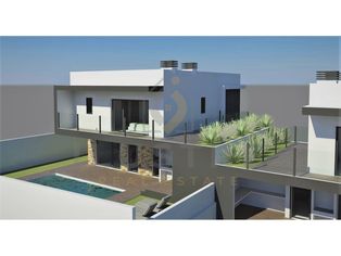 Moradia T4 Duplex com piscina na Sobreda - Modelo Chave n...