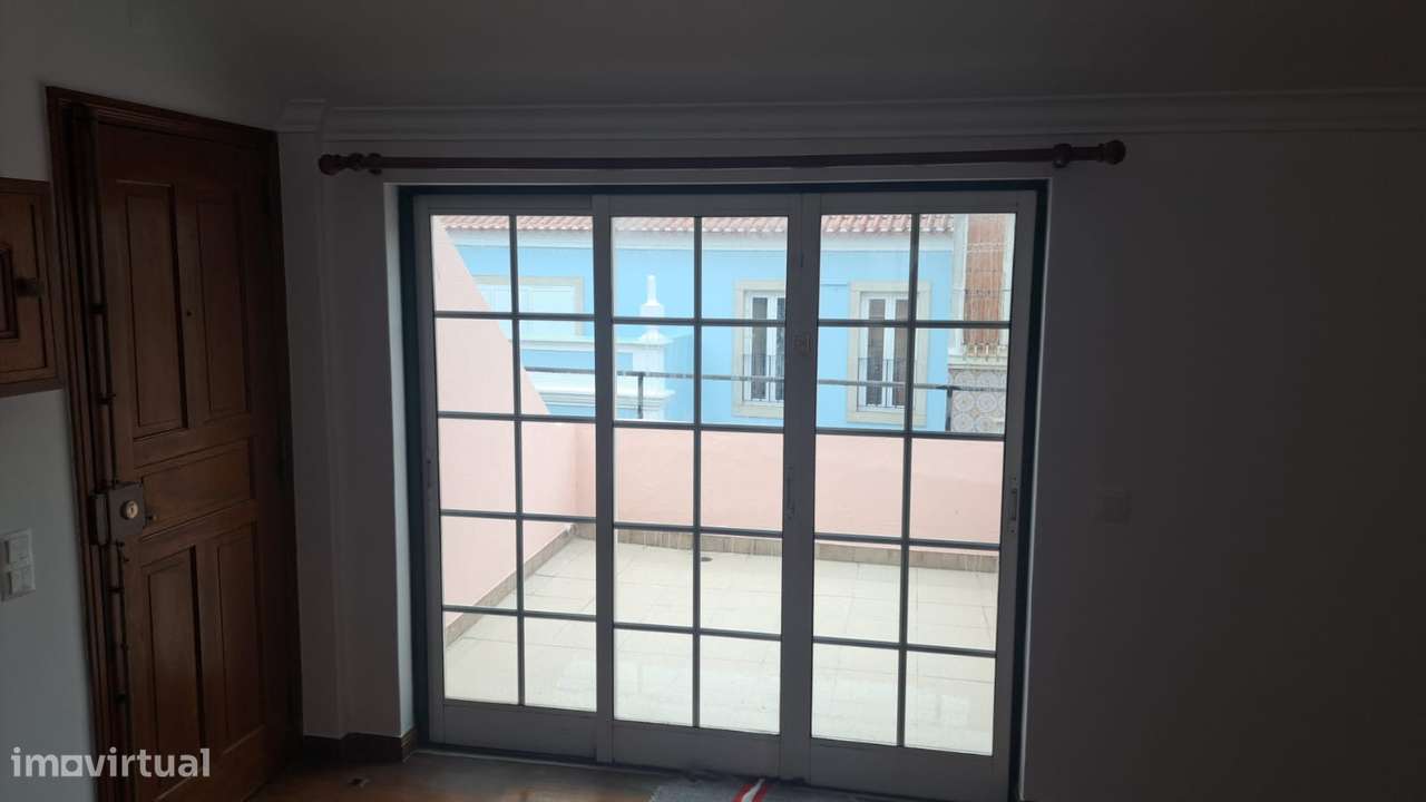 T1 com terraço e cozinha equipada em Belém - Grande imagem: 5/37