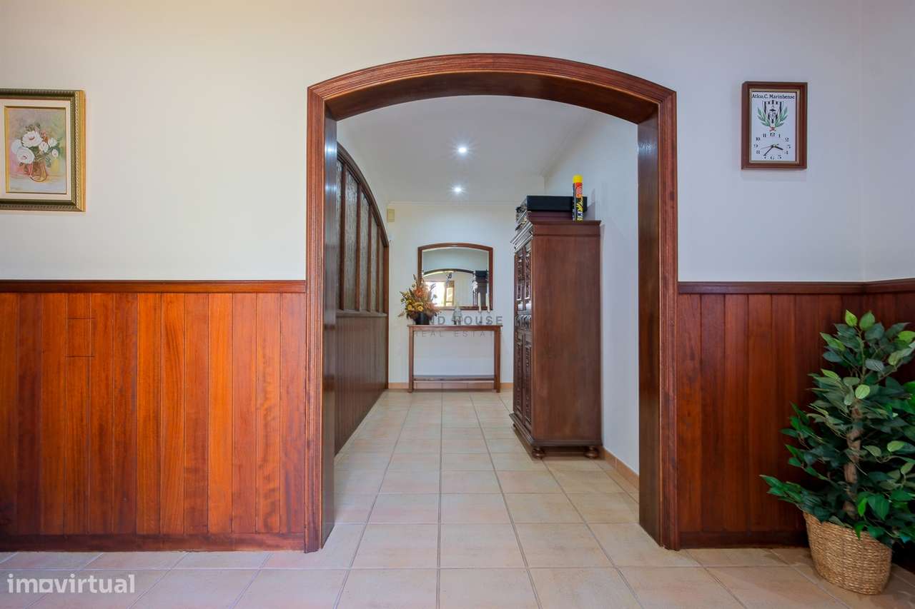 Moradia Isolada T4 com piscina, campo de ténis e logradouro em Cachoei-37