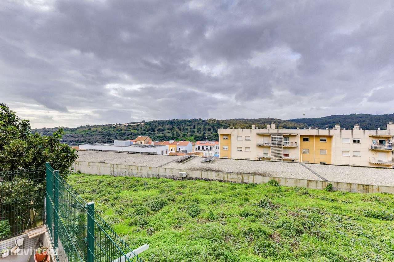 Apartamento T2, cozinha equipada, 67m2, ar condicionado, em Campo de O - Grande imagem: 2/21