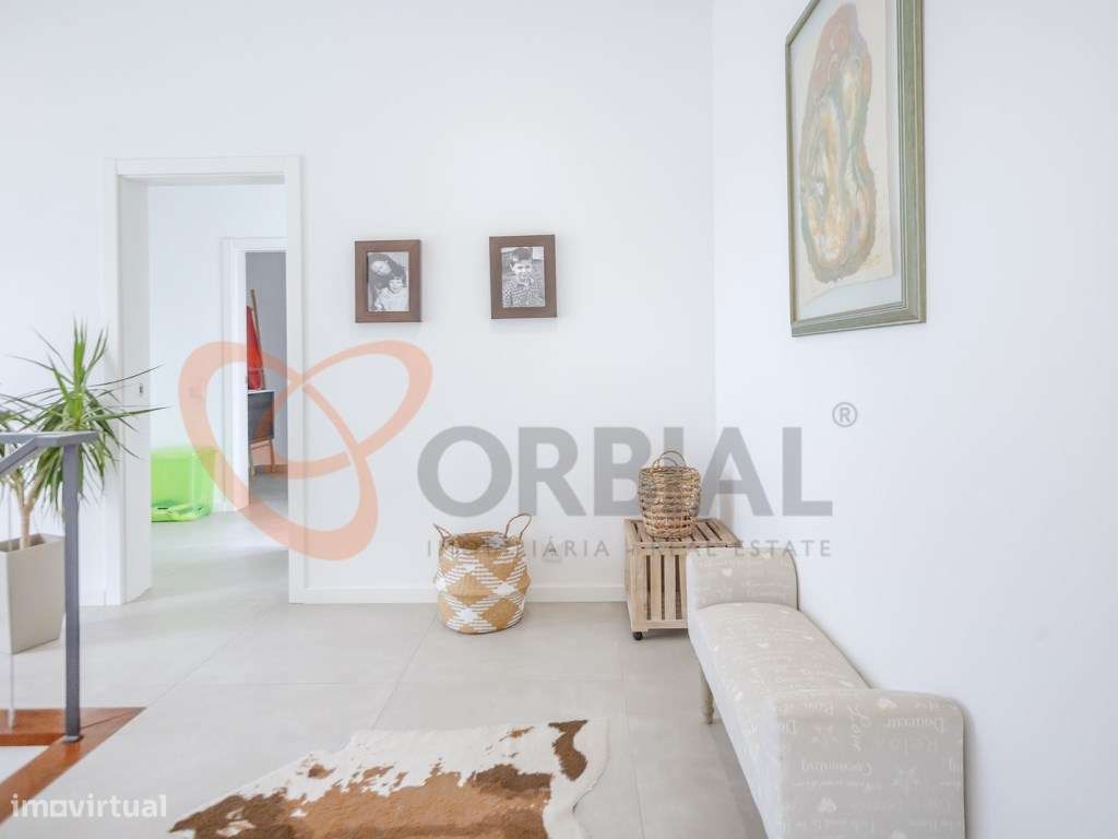 Moradia para venda em Albufeira com 6 quartos e piscina-31