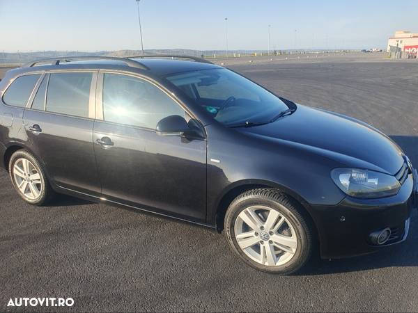 Volkswagen Golf 1.6 TDI DPF BlueMotion Technology DSG MATCH - 2