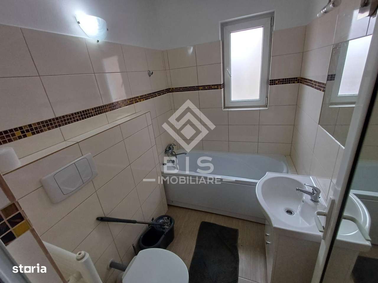 Apartament 3 camere, zona NORD, parter/5 - Imagine principală: 4/5