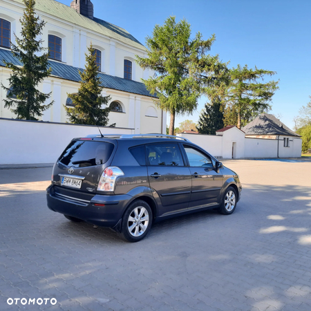 Toyota Corolla Verso 1.8 Premium - 6