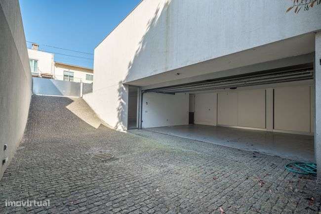 Moradia T3 para venda na  Rua do Telhado - São Pedro ( Este), Braga-20