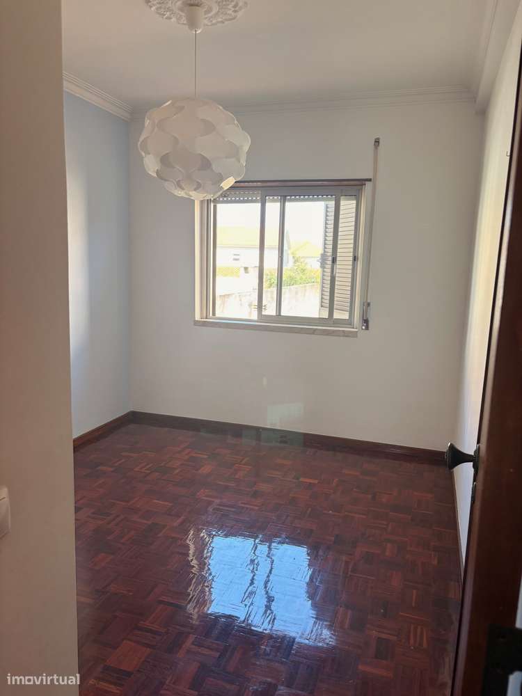 Moradia geminada com garagem Bro Além das Vinhas 595.000€-16