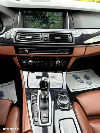 BMW Seria 5 525d xDrive Luxury Line - 23