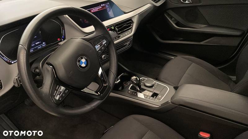 BMW Seria 1 118i - 10