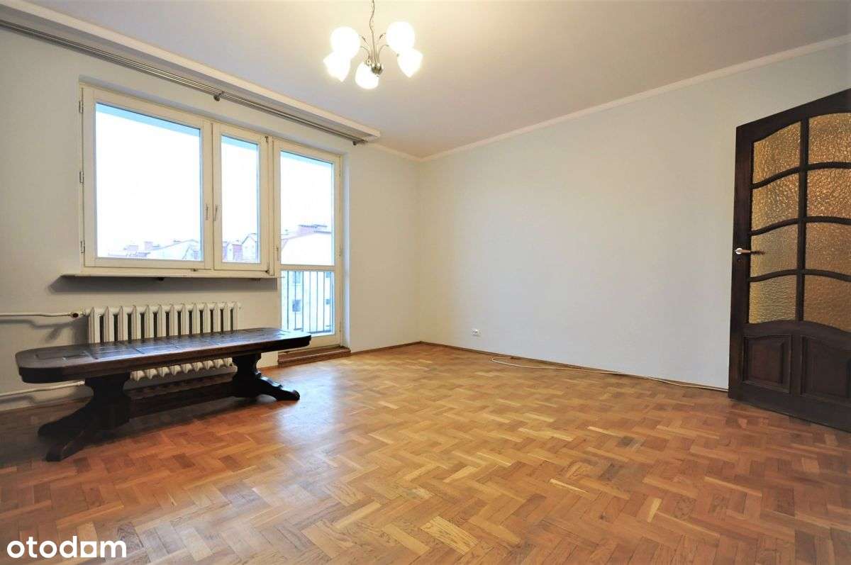 Dwa pokoje z oddzielną kuchnią na Kabatach-5