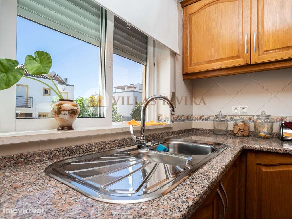 Moradia T4 - Com Vista Mar e Cidade - Topo- Urbanização Miramar-26