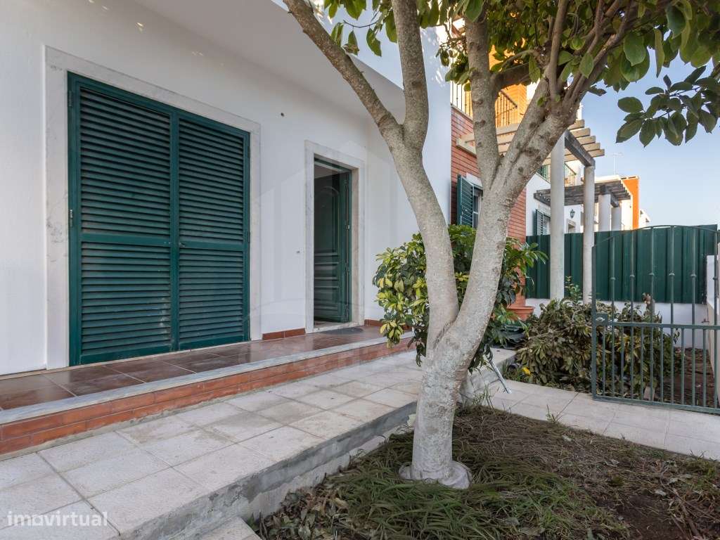 Moradia geminada T4+2 na Almoinha, Sesimbra - Grande imagem: 2/41