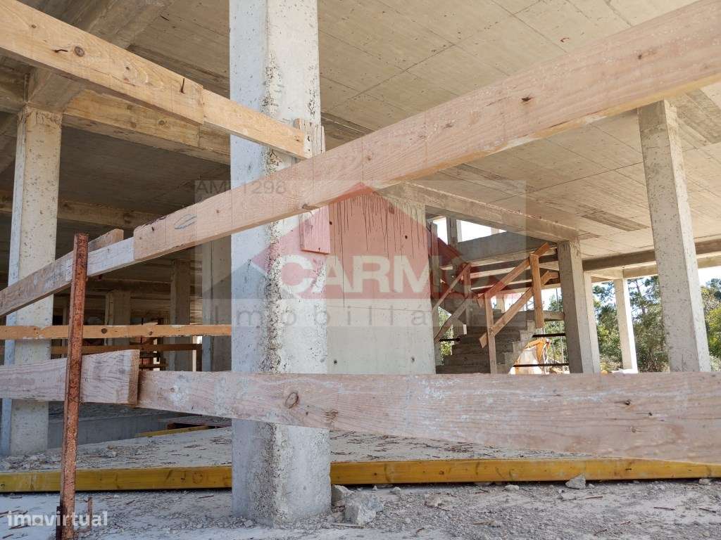 Excelentes T3+1 com Varandas , lugar de parqueamento e Arrecadação.... - Grande imagem: 3/5