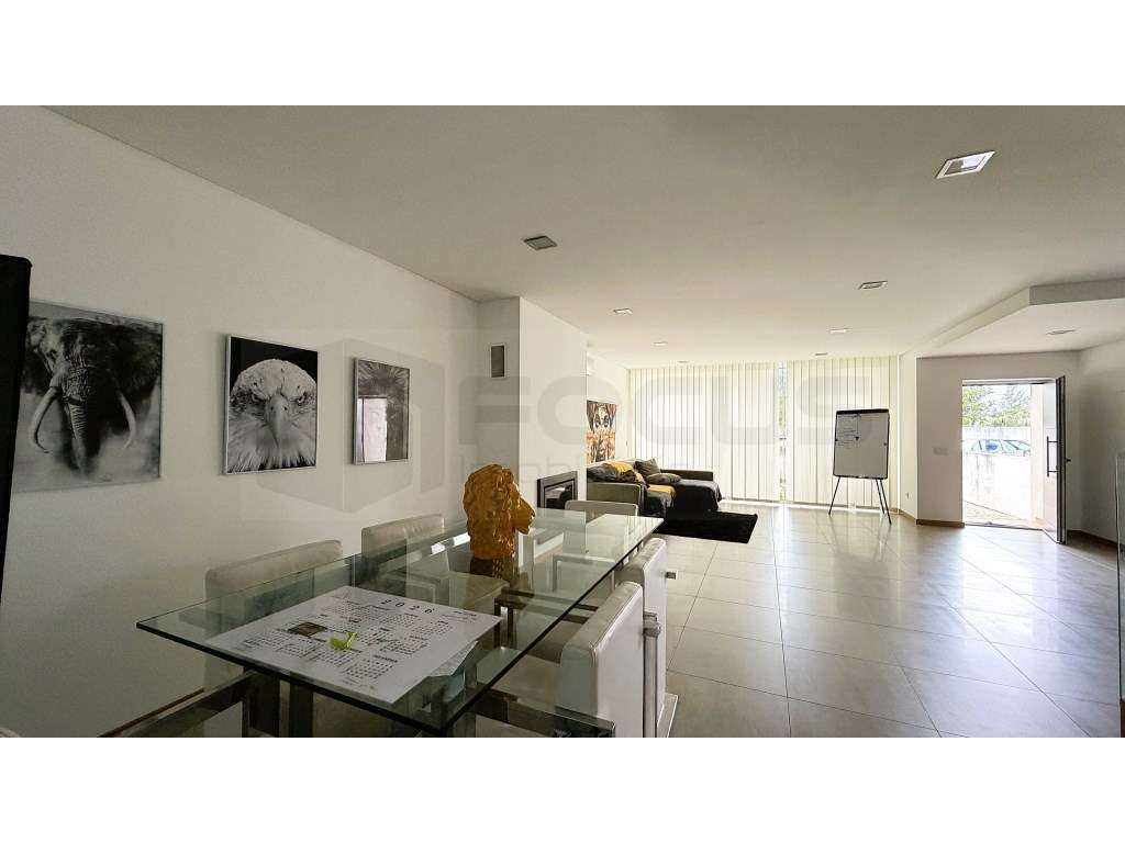 Moderna Moradia T4 - Aveiro-5