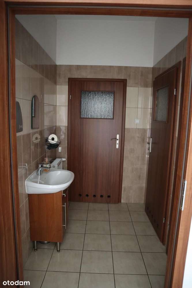 Hala produkcyjno-magazynowa na wynajem 900 m² z biurami iparkingiem i - Pełny obrazek: 4/10